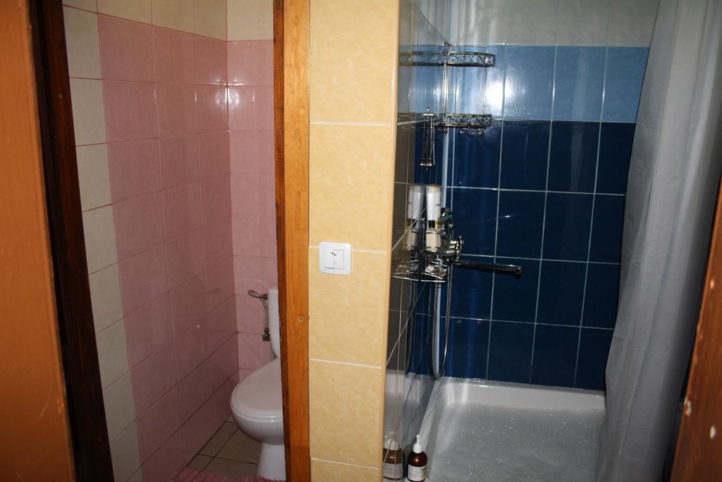 Садиба Під Гострою ズデンニュオ エクステリア 写真